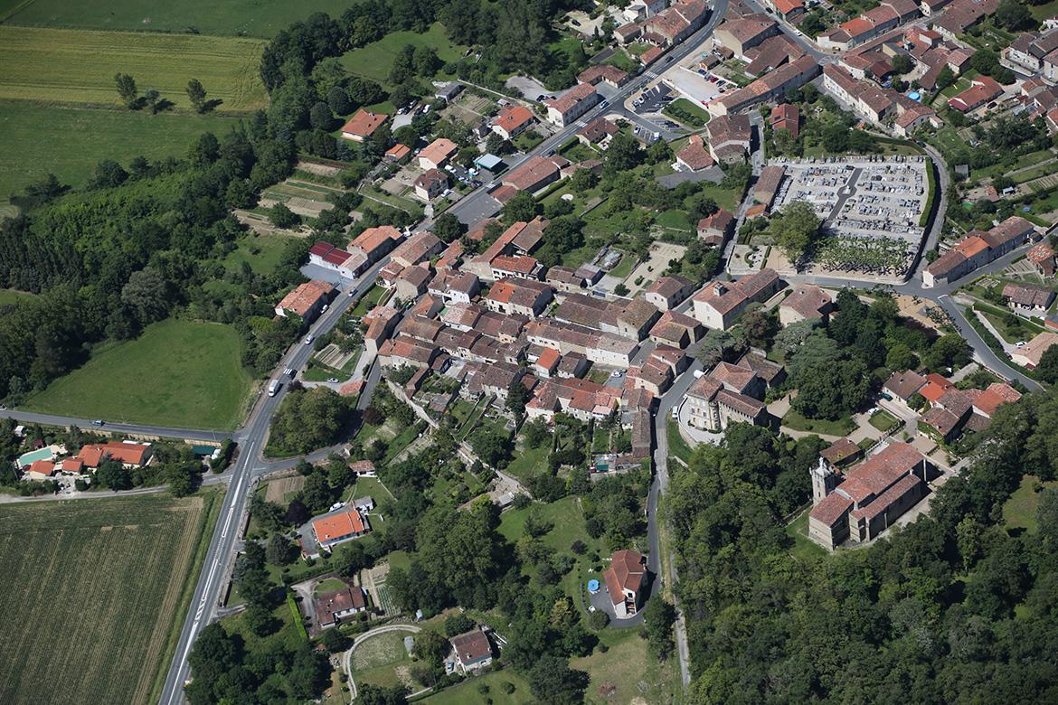 Viviers Lés Montagnes - Vue du ciel